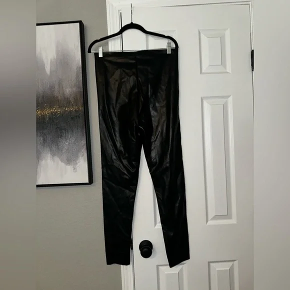 Joie Limited Edition Ladies Faux Leather Legging - Picture 8 of 9